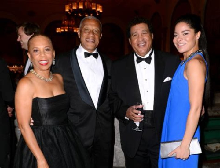 Discover Greg Gumbel's Marital Status And Family Life