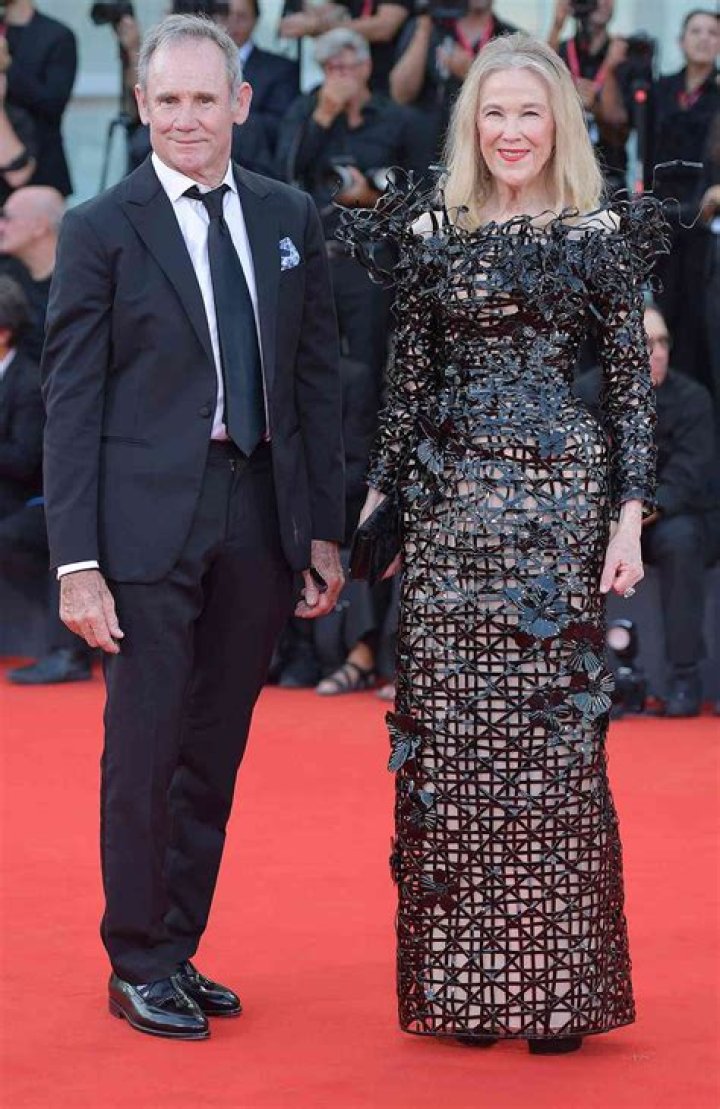 Unveiling Catherine O'Hara's Husband: Exploring A Creative Partnership