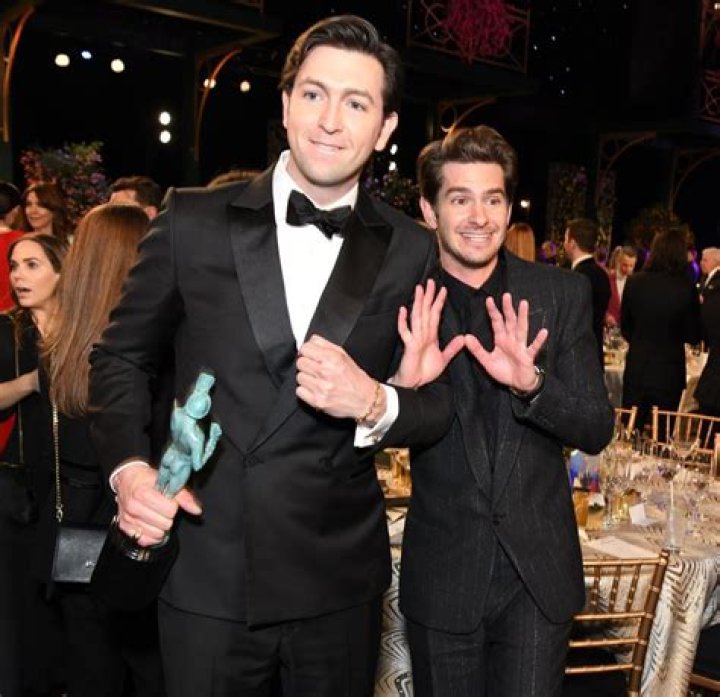 Unveiling Nicholas Braun's Towering Height