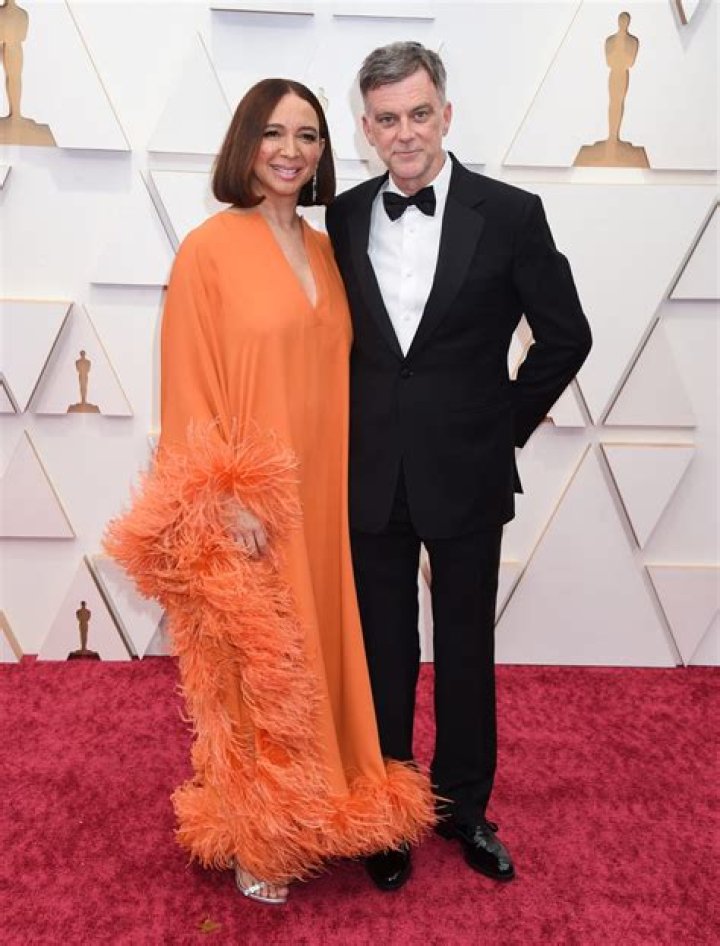 Unveiling The Net Worth Of Paul Thomas Anderson: Maya Rudolph's Husband